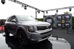 Is the 2021 Kia Telluride Recommended by Edmunds?