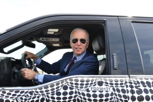 President Biden Takes the Ford F-150 Lightning Out For a Spin: ‘This sucker’s quick’