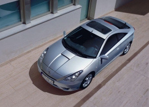 Can’t Afford an Acura Integra Type R? Buy a 2000 Toyota Celica GT-S Instead