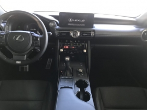 2021-Lexus-IS-350-interior-1024×768.jpeg