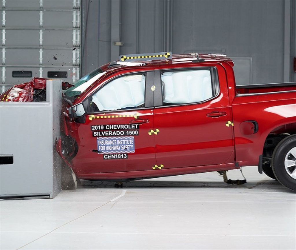 the-surprisingly-poor-iihs-rating-the-2021-chevy-silverado-received