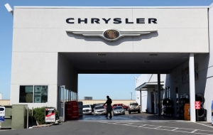 Chrysler-Service-Bay-1024×649.jpg