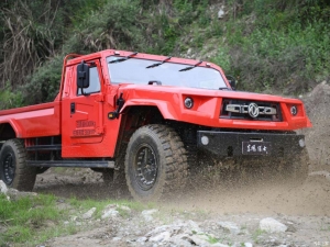 Dongfeng Warrior M50 is a Kick in the Head to Hummer H1