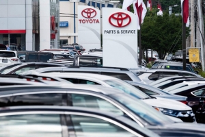 Toyota-car-dealership-1024×681.jpg