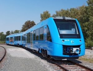 Coradia-iLint-Hydrogen-Powered-Train-Forward-View-1024×783.jpg