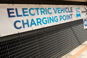Electric-Vehicle-Charging-Point-sign-1024×682.jpg