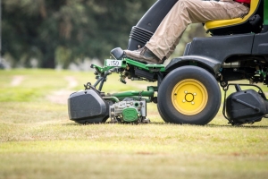 Should You Get a Zero-Turn Lawn Mower or a Lawn Tractor?