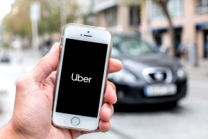 Uber-phone-and-car-ride-1024×682.jpg
