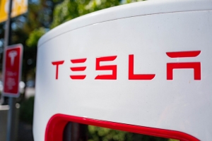 2021 Tesla Model S Plaid Proves It’s More Than a Car